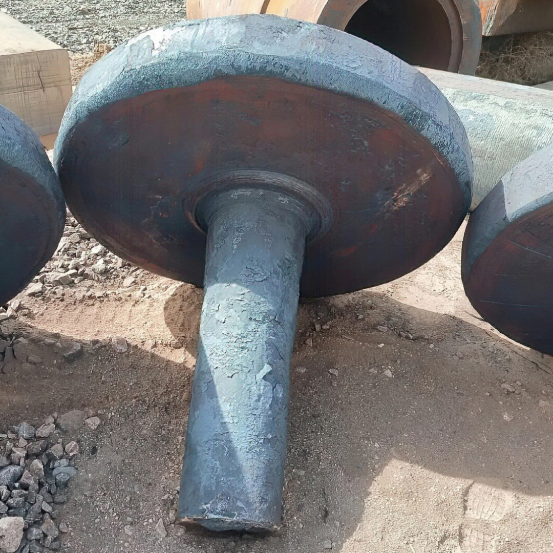 Marine main engine bolts